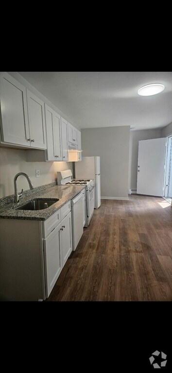 Building Photo - 33 Rockland St