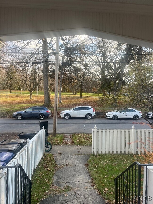 Foto del edificio - 1205 Madison St