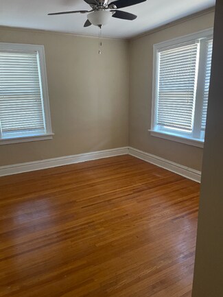 Building Photo - 7555 Byron Pl