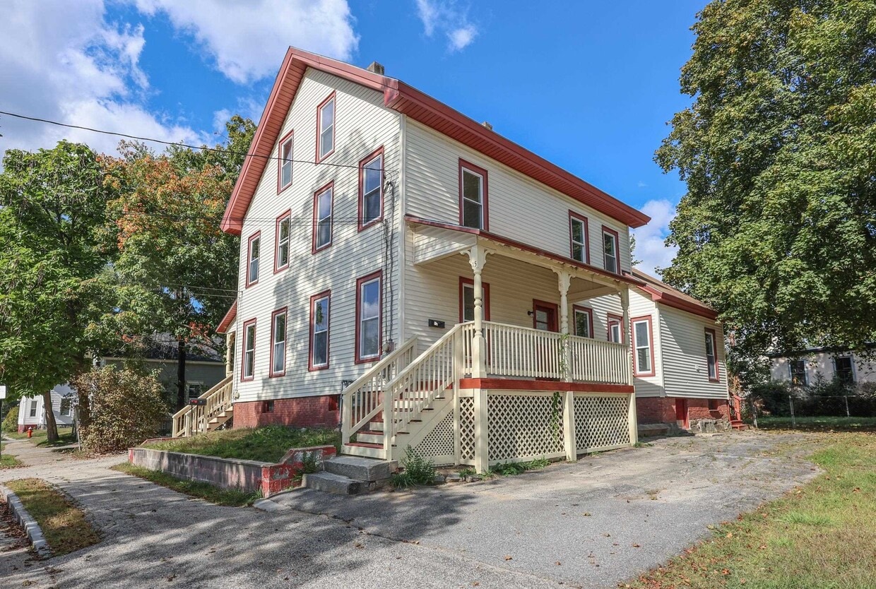 Primary Photo - 15 Pierce St