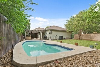 Building Photo - 7114 Bethencourt