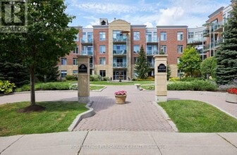 Building Photo - 205 Bolton St