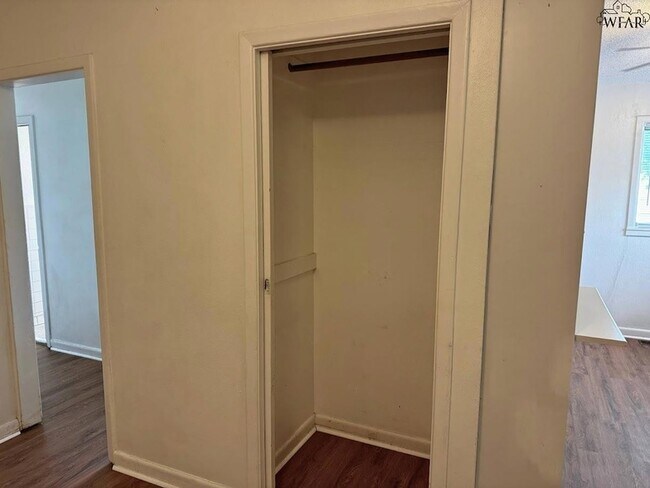 Foto del edificio - 4111 McGaha Ave