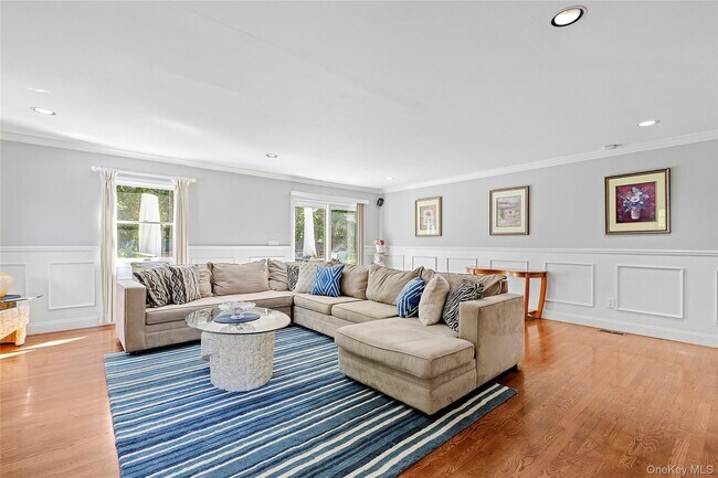 Building Photo - 190A Wakeman Rd