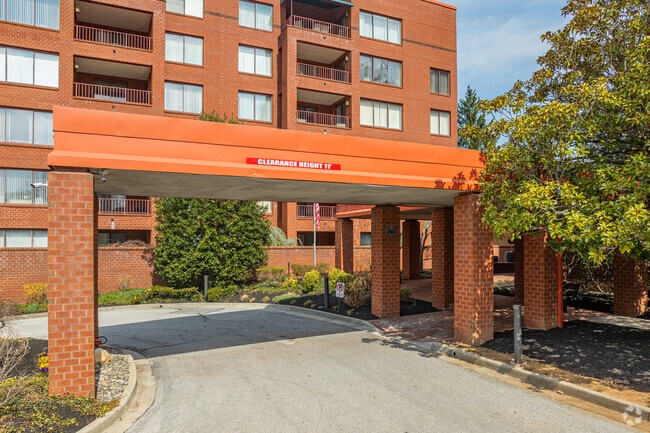 Building Photo - Annen Woods Condominiums