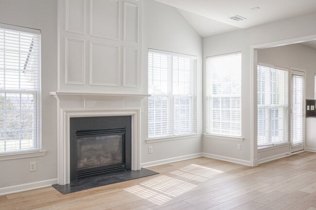 Building Photo - 9737 Jupiter Forest Dr