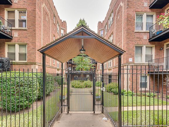 Primary Photo - 1661 W Pratt Blvd
