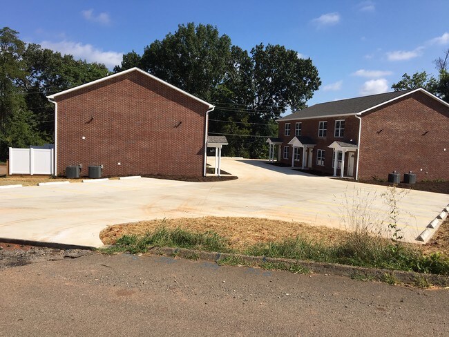 Building Photo - 518 Honeycomb Way