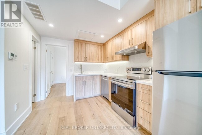 Building Photo - 72 Jones Ave