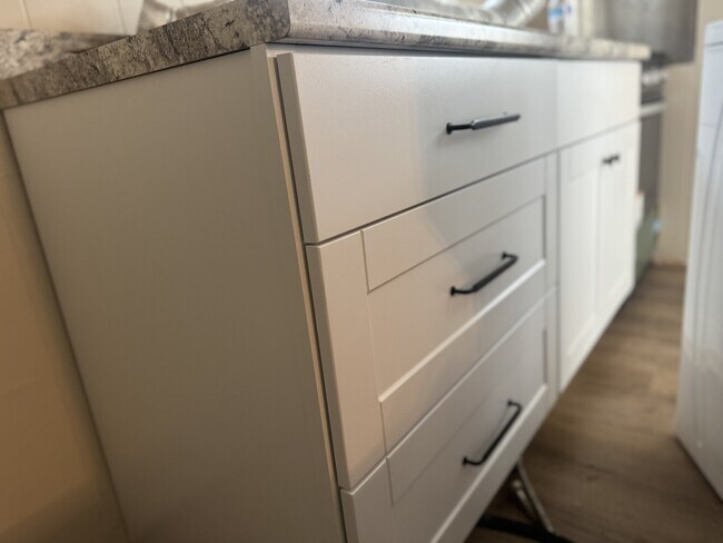 Foto del edificio - 1502 E Gunn St