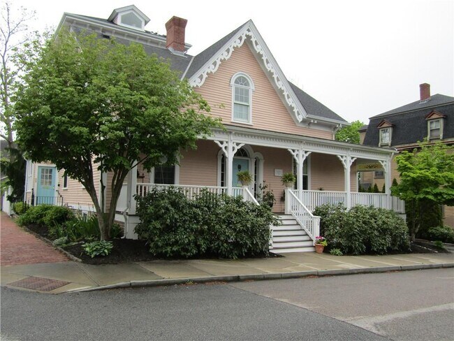 Building Photo - 22 Mt Vernon St