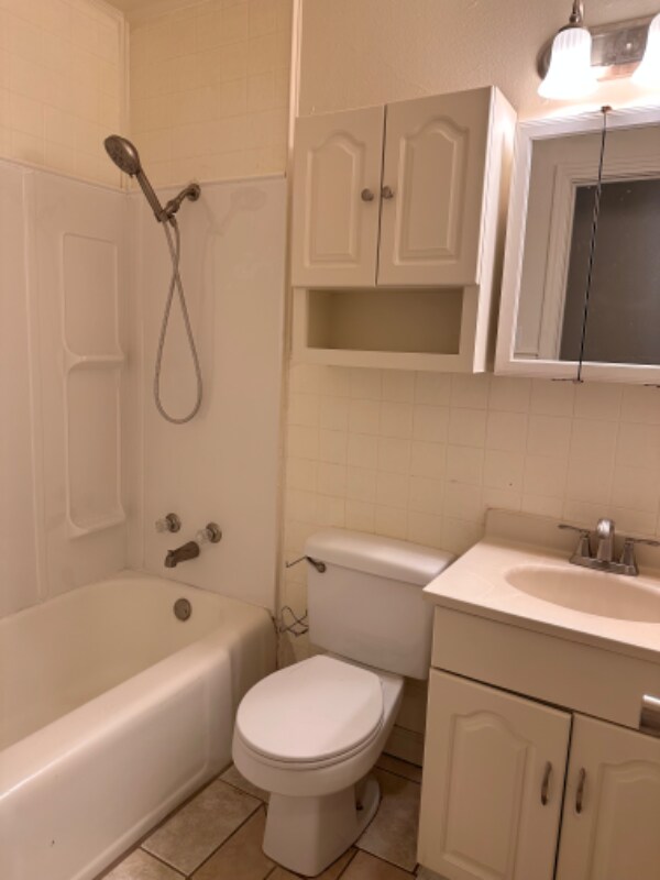 Building Photo - 4706 Spiser Ln
