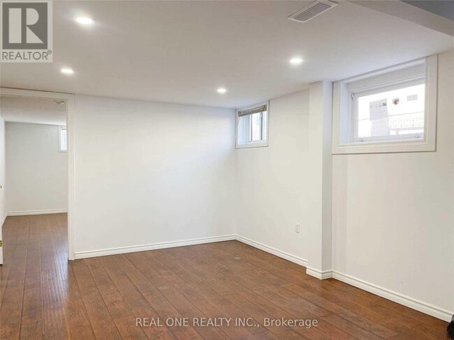 Building Photo - 36 Victor Blvd