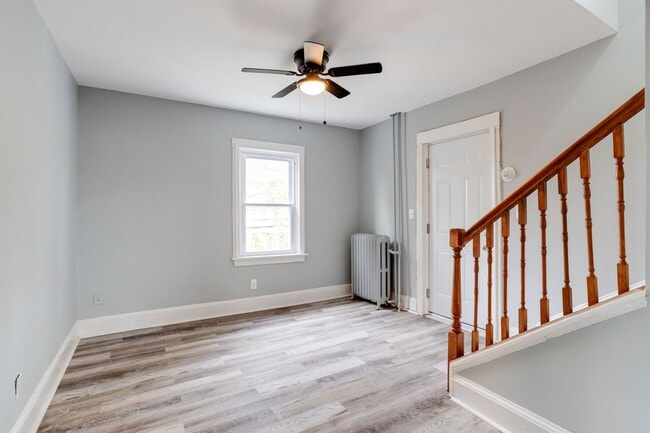 Building Photo - 3401 W Rogers Ave