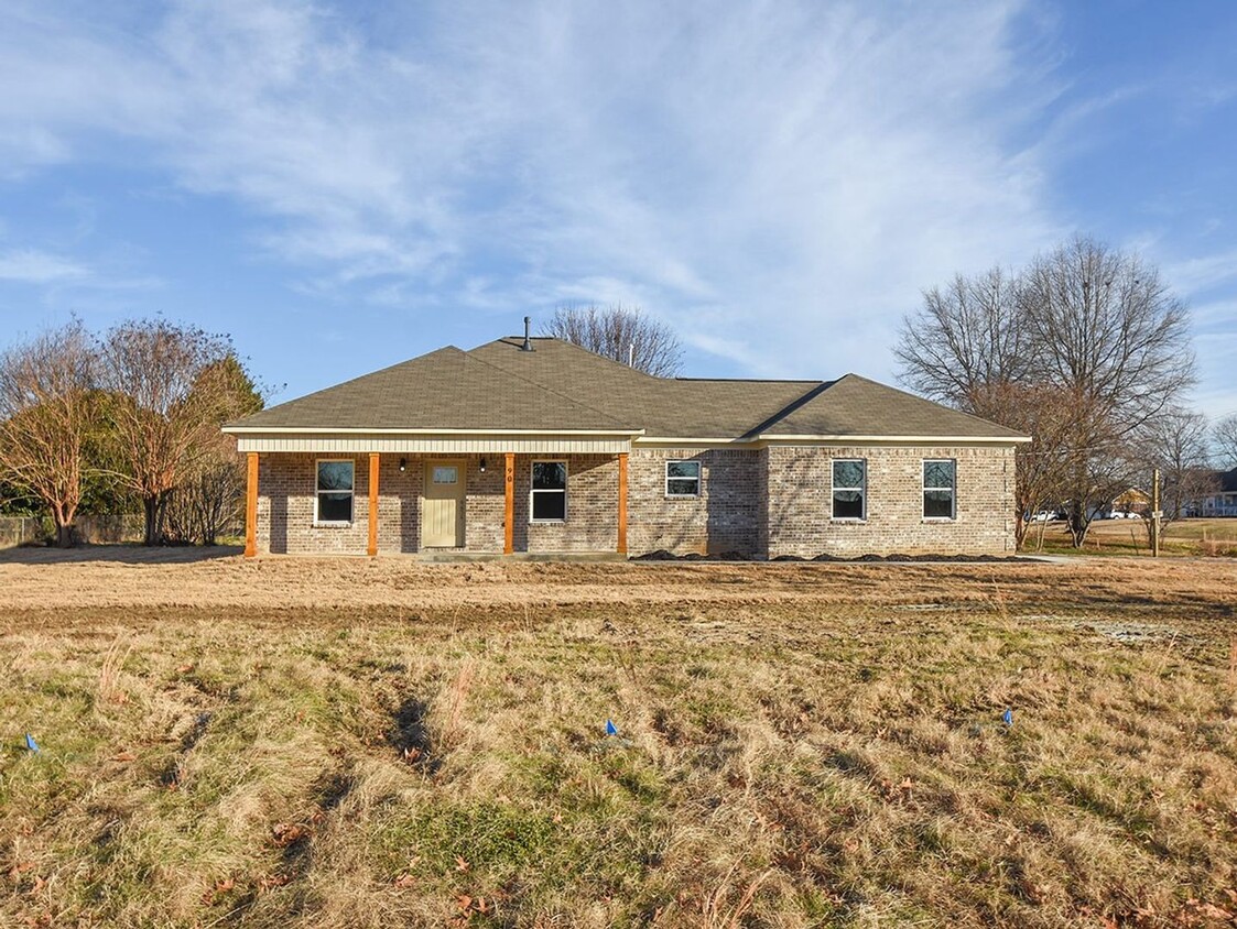 Primary Photo - 2020 NEW CONSTRUCTION 3 beds, 2 baths in A...