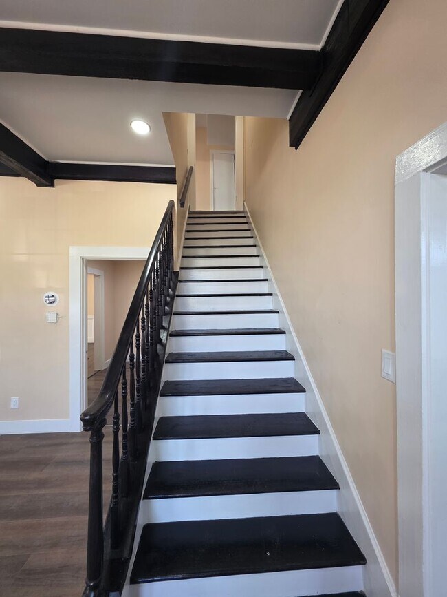 Foto del edificio - Newly Renovated Stunning Home