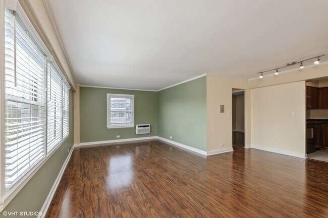 Building Photo - 1101 Grove St