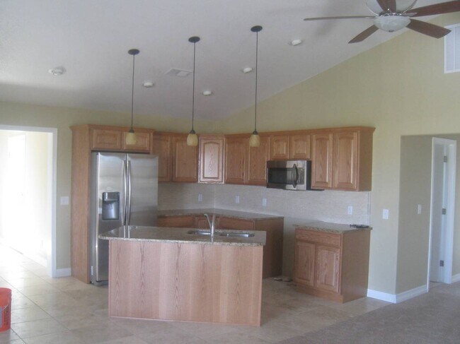 Granite countertops - 16258 Oneida St