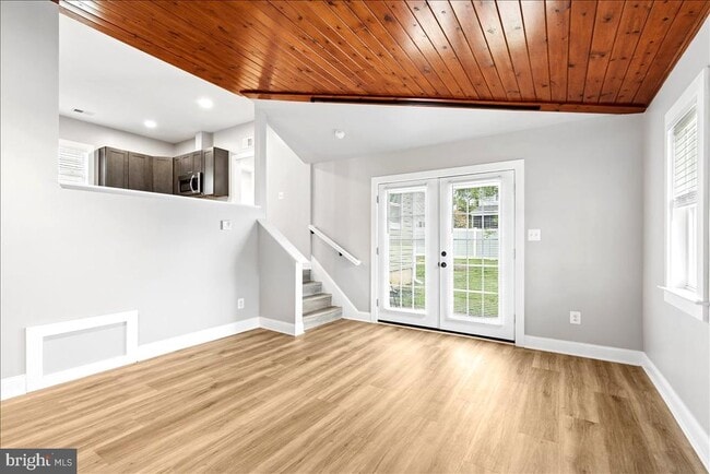 Building Photo - 1621 Bentley Rd