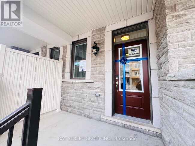 Photo du bâtiment - 127 Azure Dr