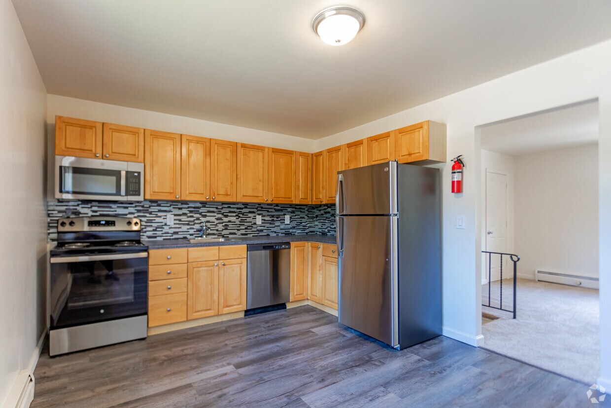 Village Crest Apartments Apartments in Poughkeepsie, NY