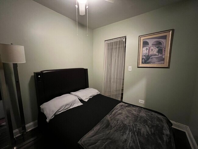 Foto del edificio - 2436 W Fillmore St