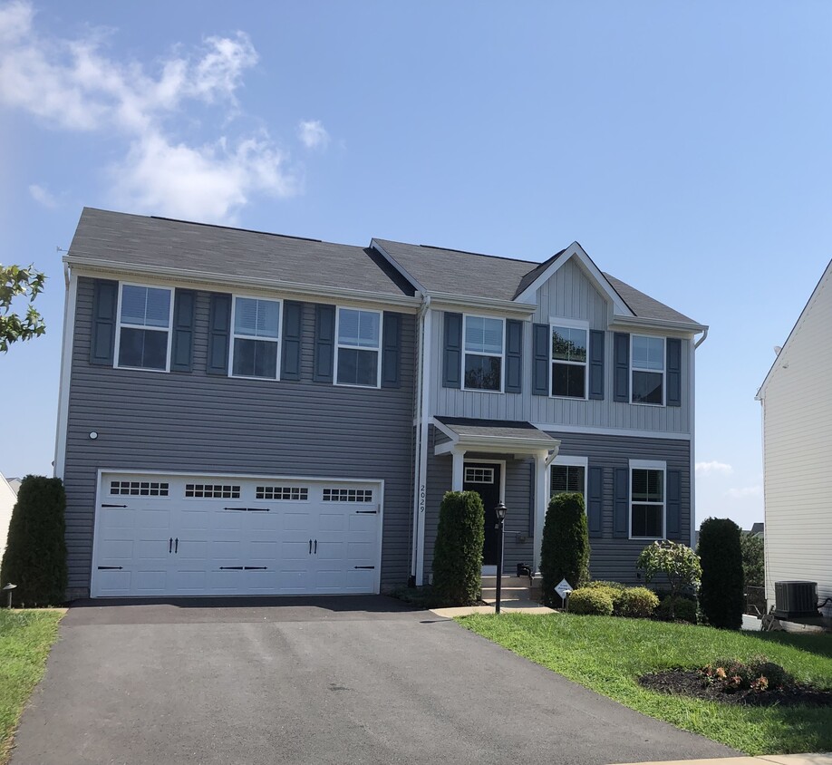 2029 Crepe Myrtle Ln, Culpeper, VA 22701 House Rental in Culpeper, VA