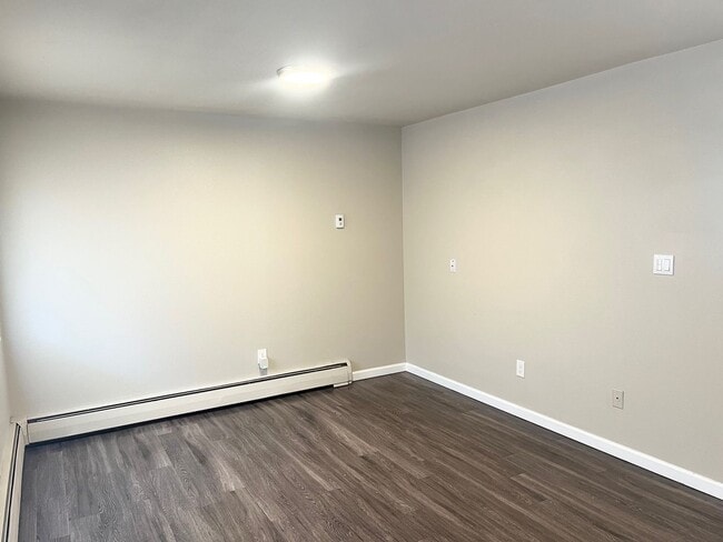 Building Photo - 1021 W Vermijo Ave