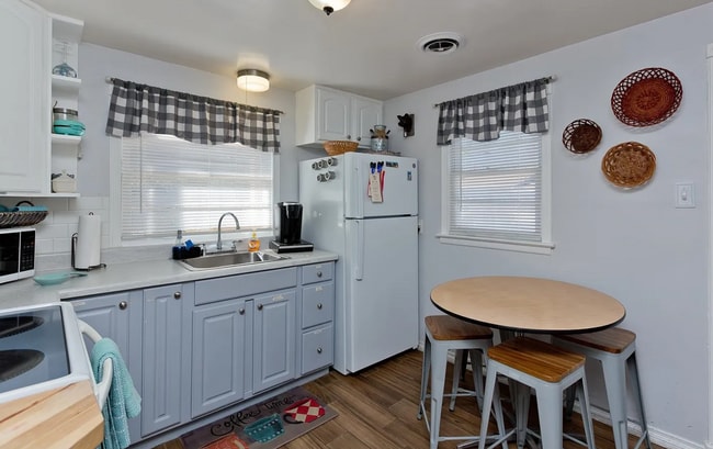 Building Photo - 6416 Range Overlook Hts