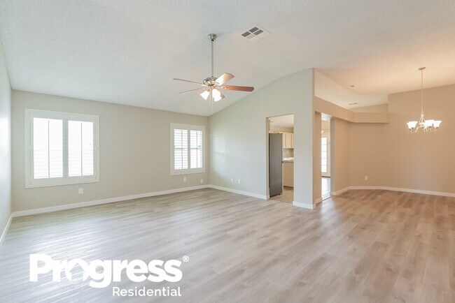 Building Photo - 360 Dooley Dr
