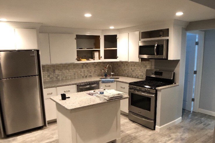 Foto principal - 896 Lafayette Ave