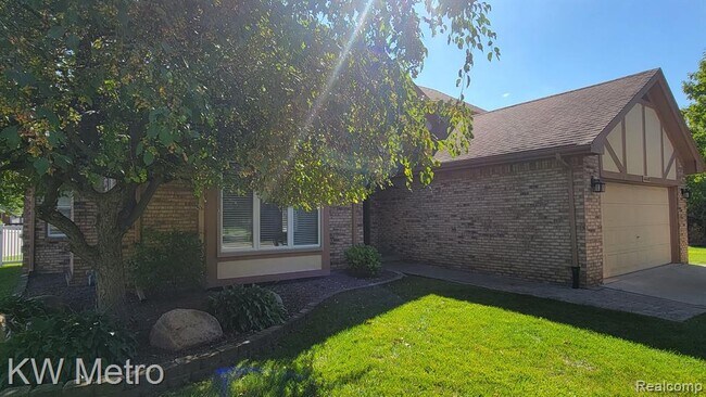 Building Photo - 46400 Briargate Dr