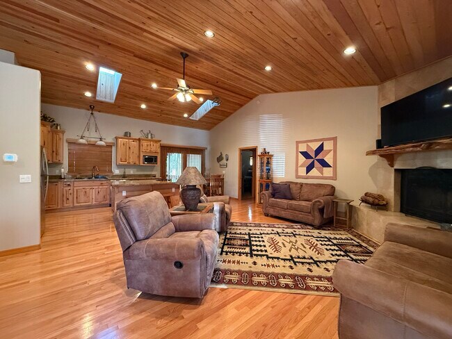 Foto del edificio - 5092 Mountain Gate Cir