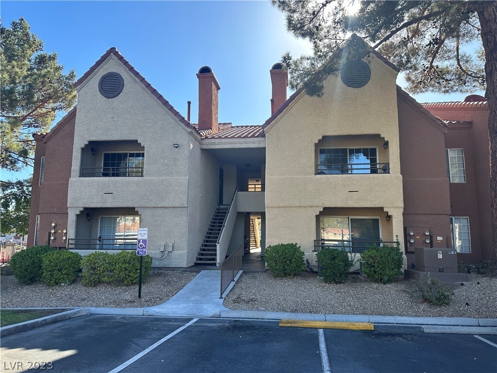 Fort Apache Las Vegas Apartments