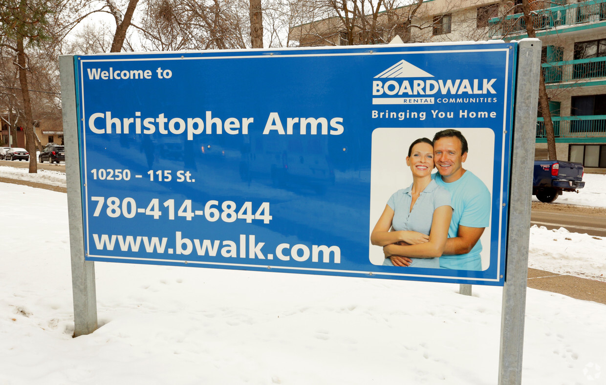 Building Photo - Christopher Arms