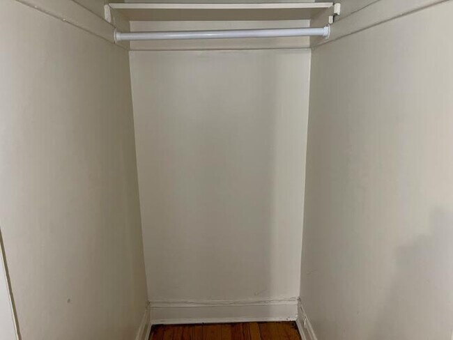Foto del edificio - 1 bedroom in Chicago IL 60619