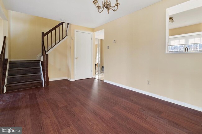 Building Photo - 15030 Wheatland Pl