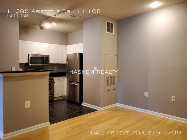 Building Photo - 11395 Aristotle Dr