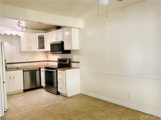 Building Photo - 6001 Canterbury Dr