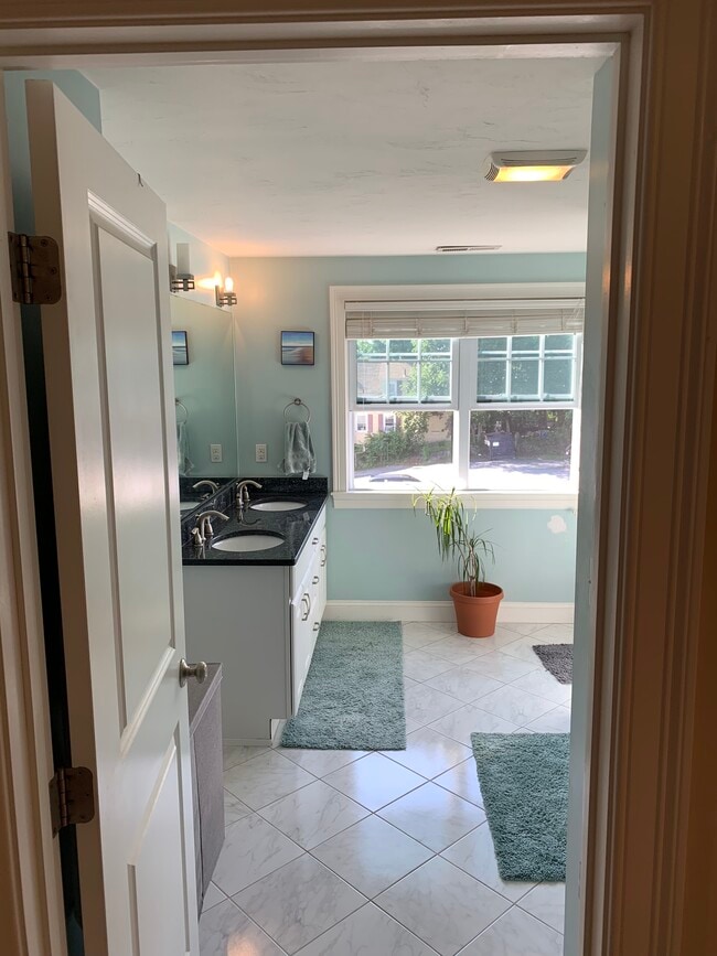 18 Putnam St, Salem, MA 01970 Townhome Rentals in Salem MA