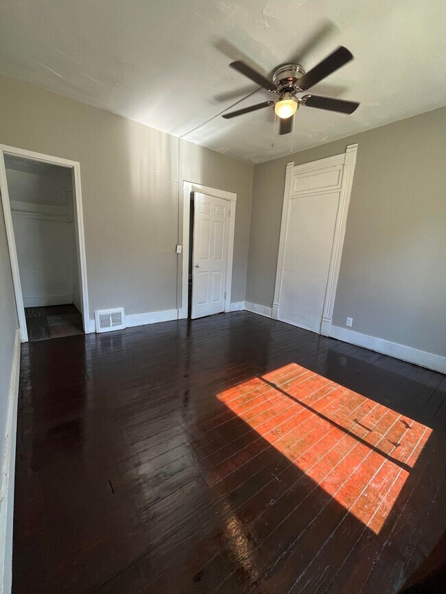 Foto del edificio - 418 Bass