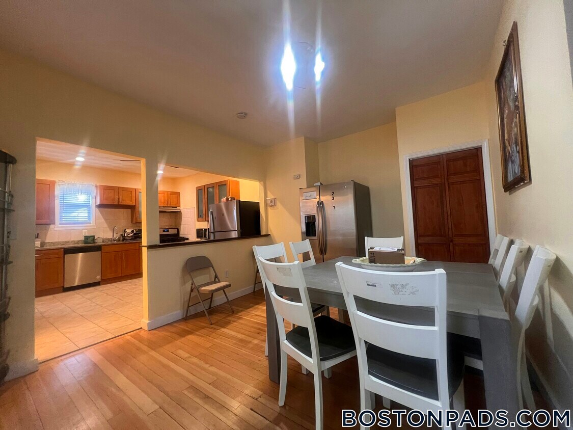 Foto principal - 816 River St