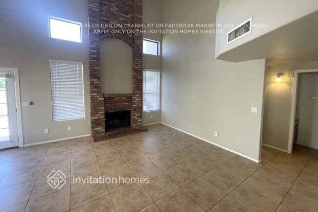 Building Photo - 3519 N 107th Dr