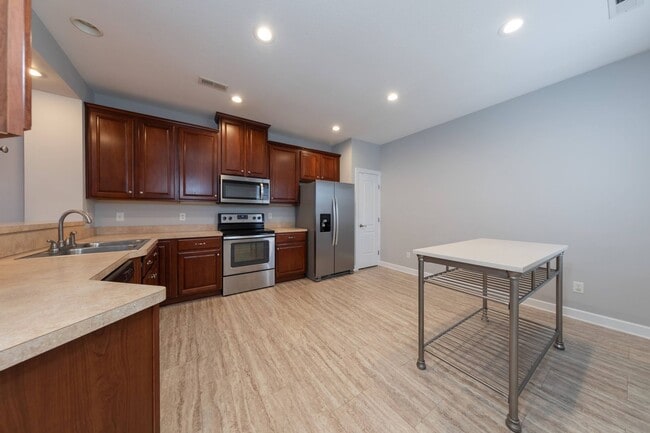 Foto del edificio - Golf course views in Braemar Creek 3 beds