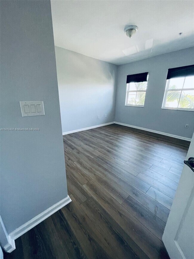 Foto del edificio - 8620 NW 97th Ave