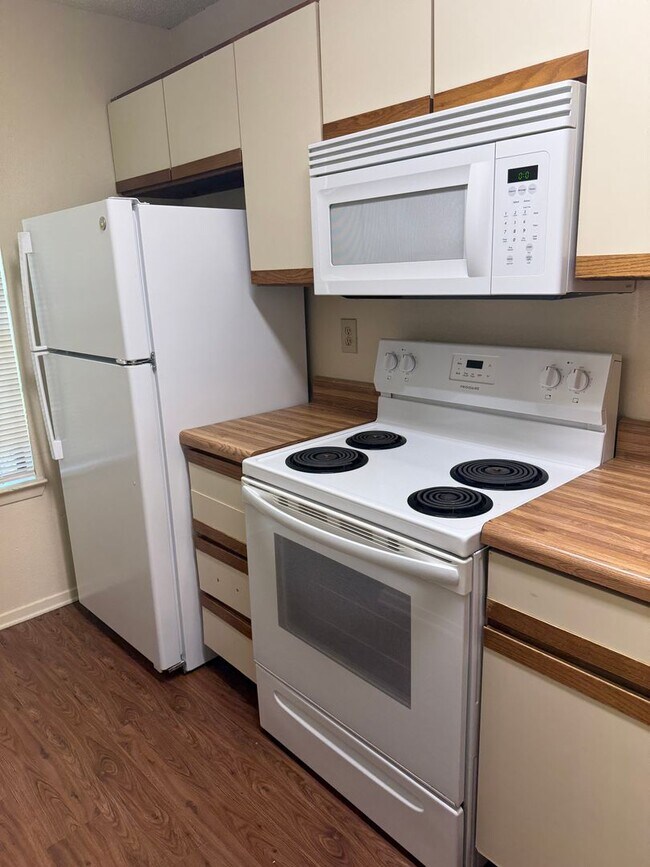 Foto del edificio - Mesquite Ridge Townhomes
