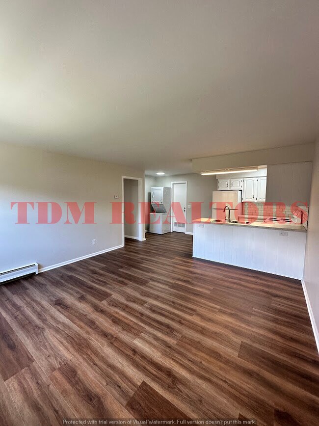 Foto del edificio - 302 E Clinton St