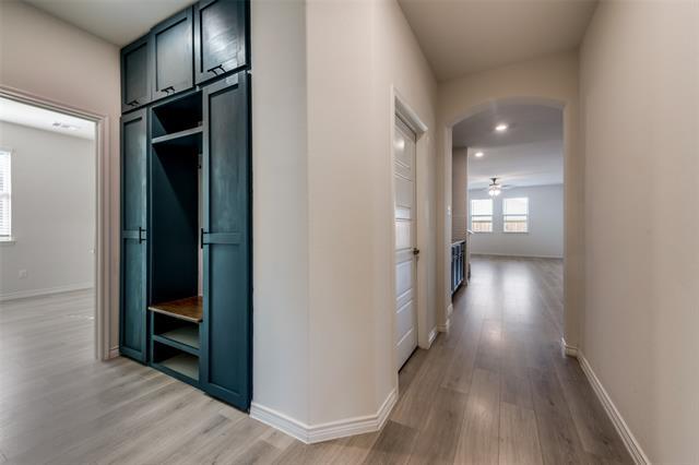 Building Photo - 6333 Crownmere Dr
