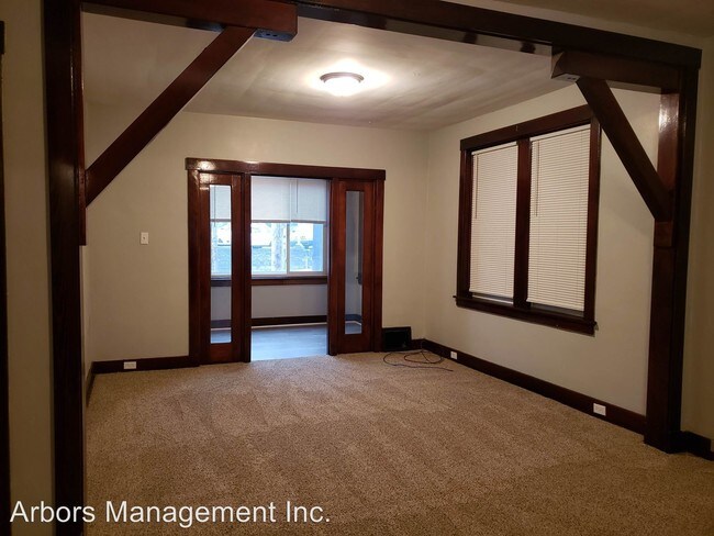 Foto del edificio - 2836 W Liberty Ave