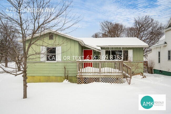 Building Photo - 3 Bedroom 1 Bath Corner Lot